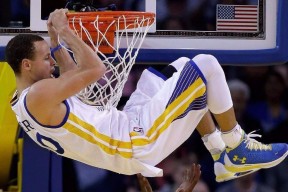 开云体育官网-引擎撕碎夜幕，拉文在霓虹迷宫中完成攻防的终极辩证