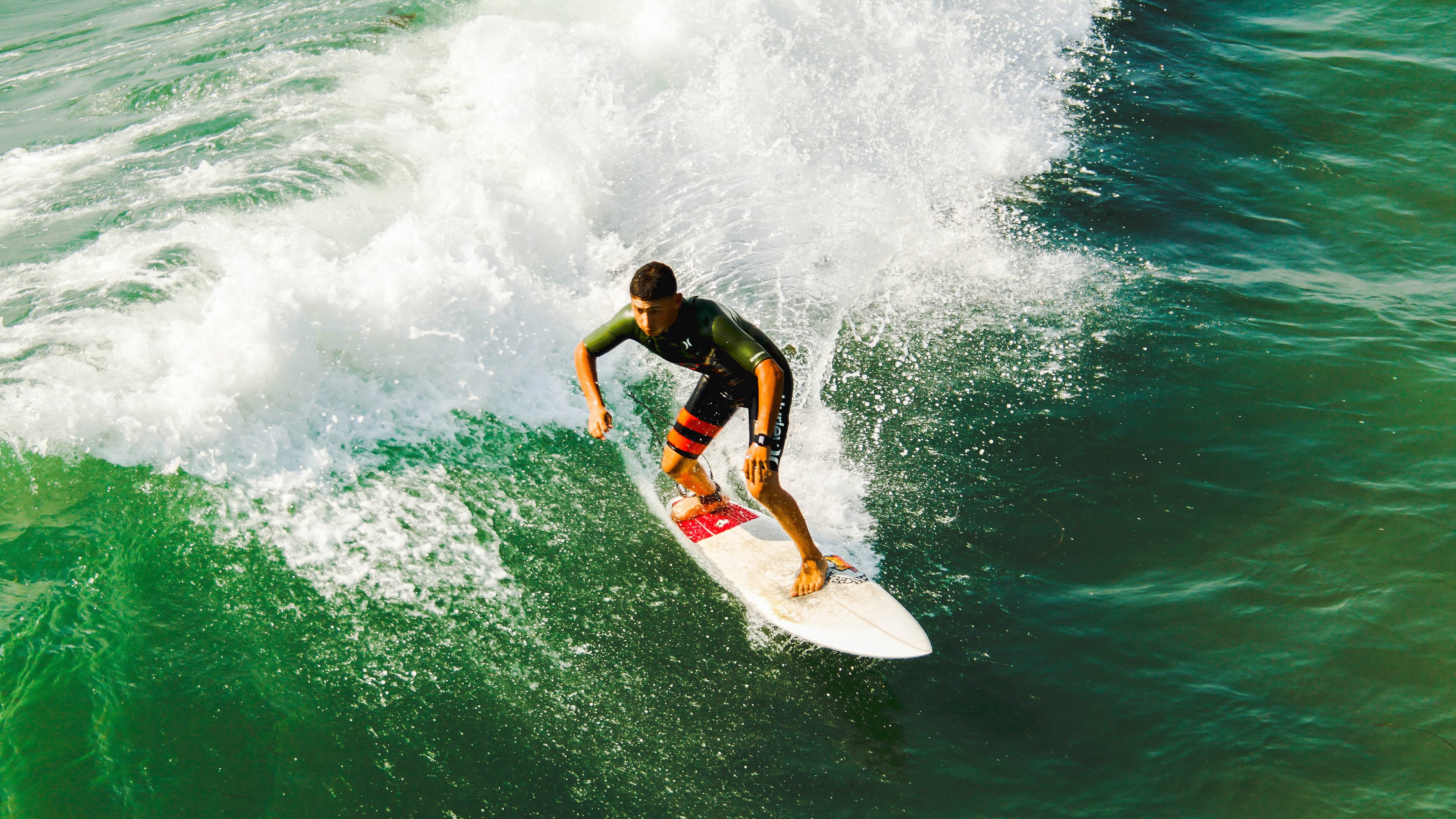 荷兰末节带走亚特兰大，托尼成为关键先生，当小国足球改写历史叙事